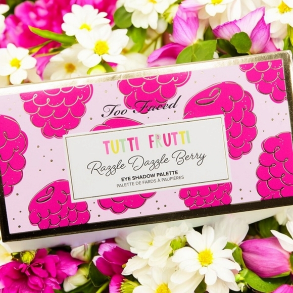 Too Faced Tutti Frutti RazzleDazzle Berry - Picture 5 of 6
